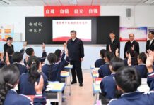习近平在青海考察调研